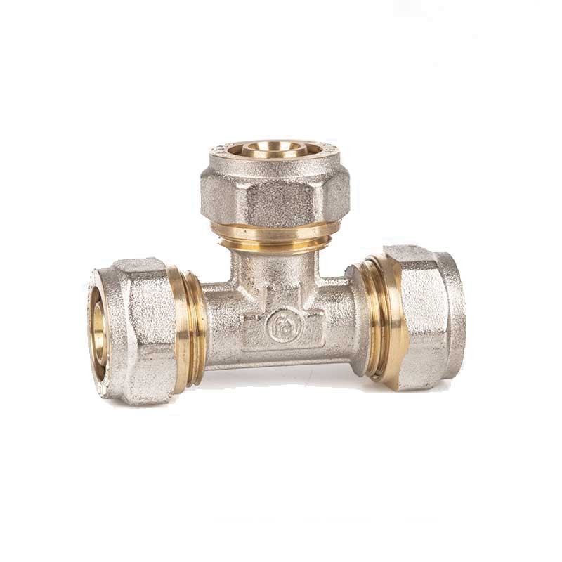 Raccordo a "t" a stringere per multistrato