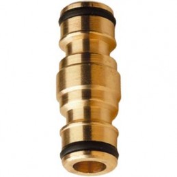 Raccordo connettore a due...